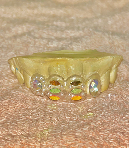 LUXURY CUSPIDS™ Brand Signature "Mirror of Pearls" Tooth Adornment Maxillary